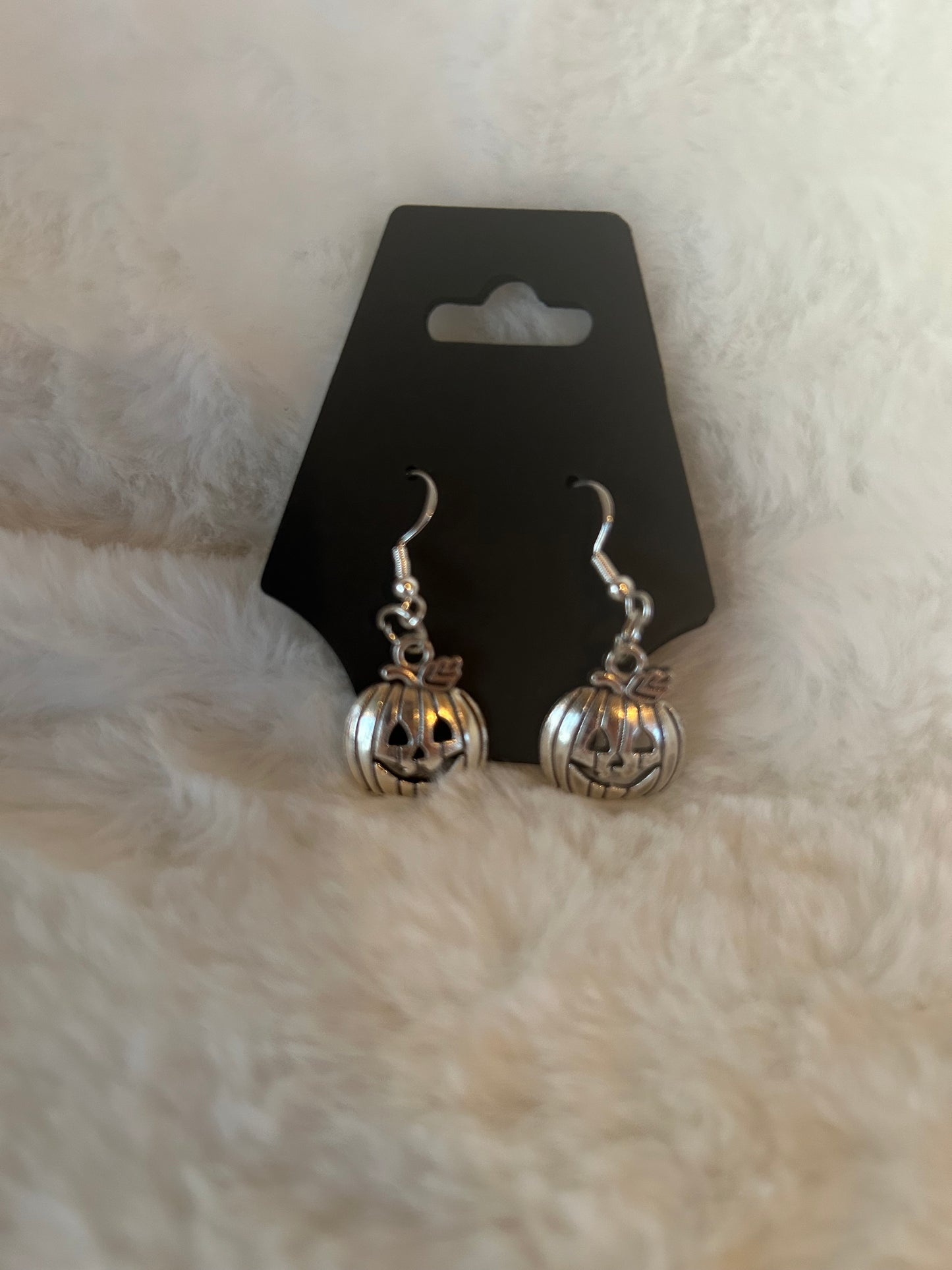Jack-o-lantern earrings
