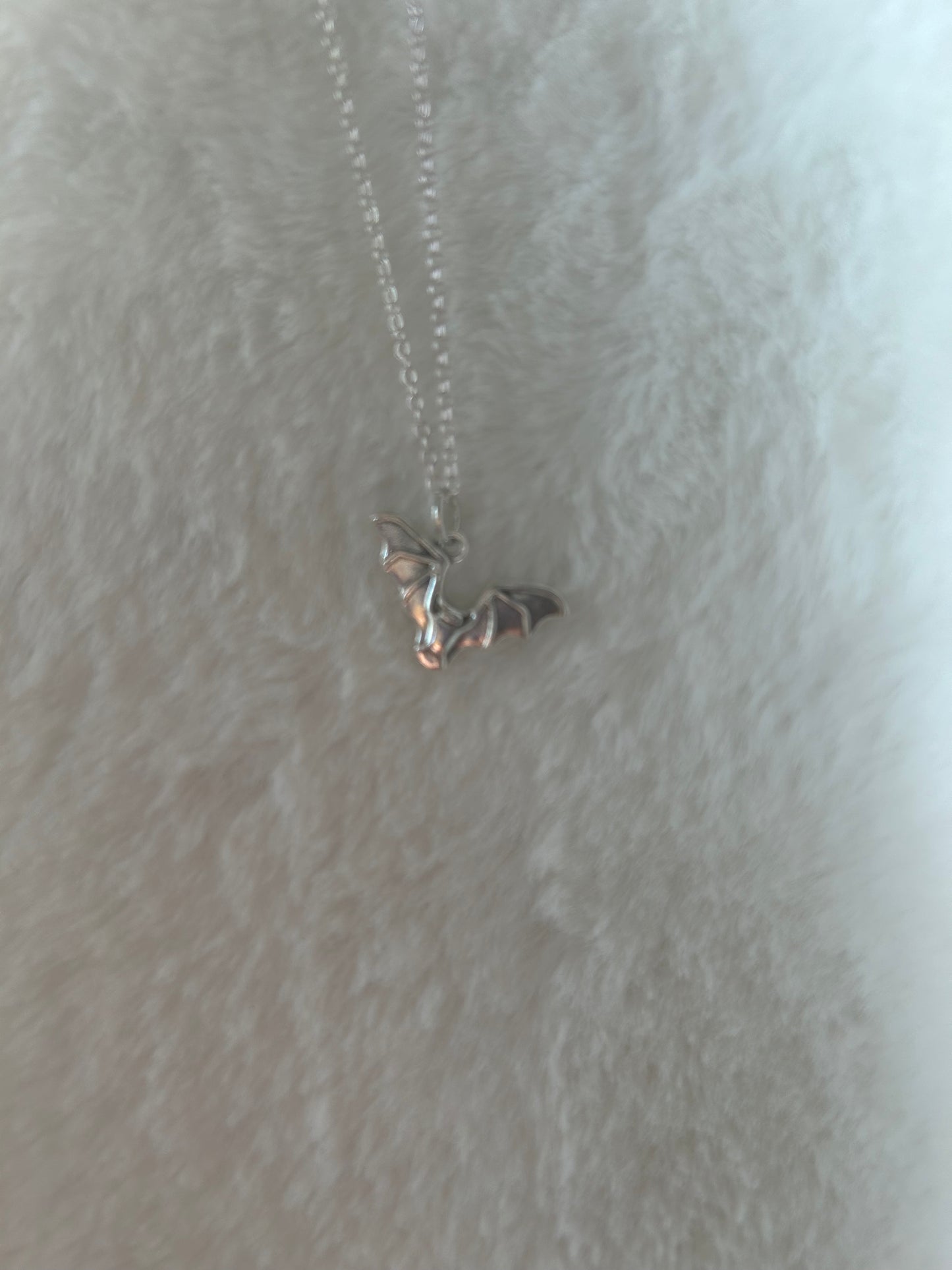 Side hanging bat necklace