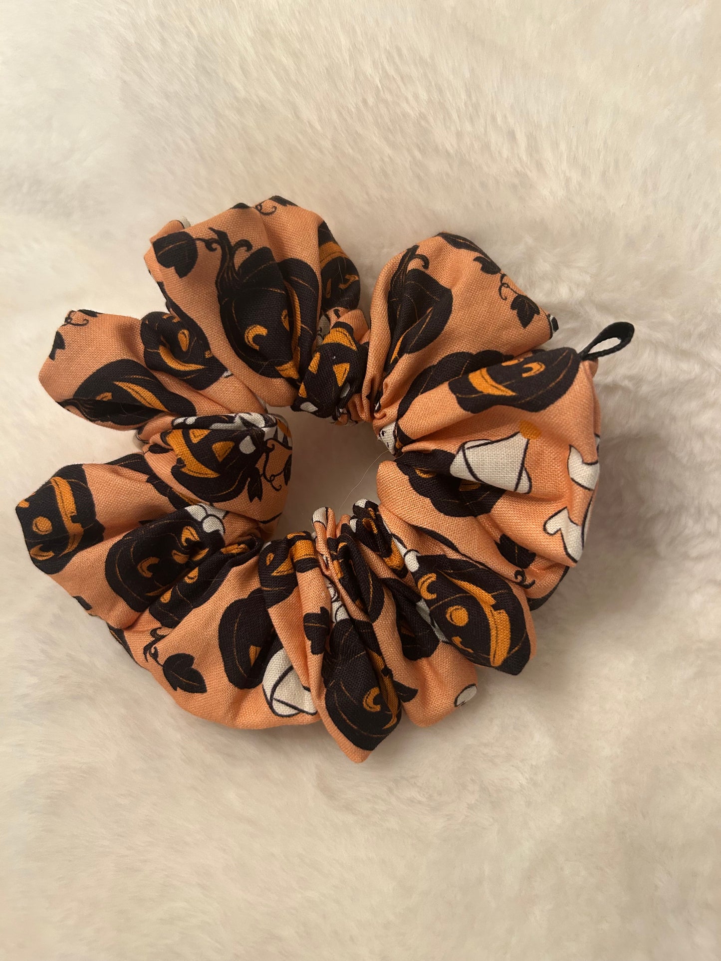 Halloween Winnie the Pooh scrunchie