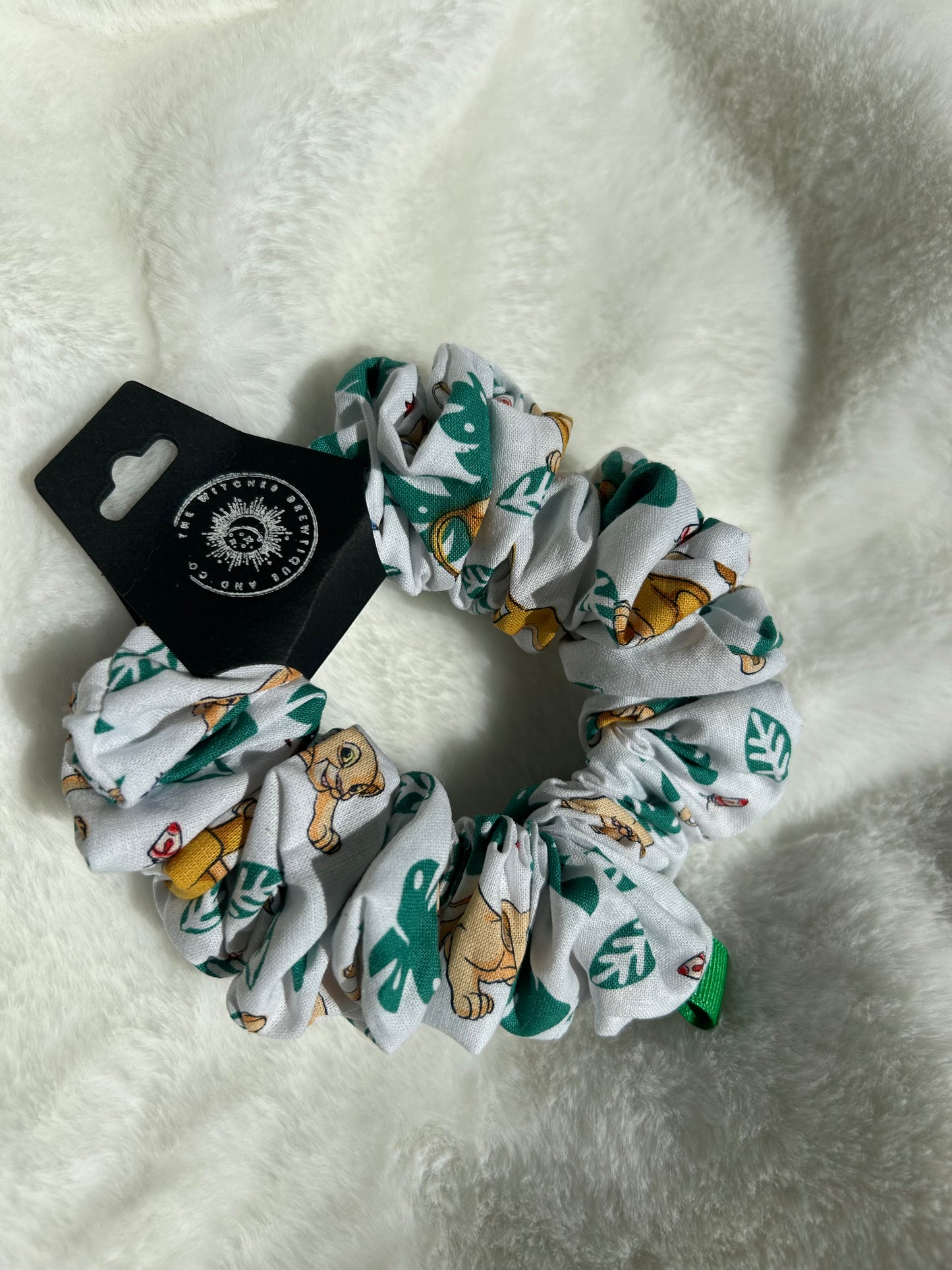 Simba and Nala scrunchie