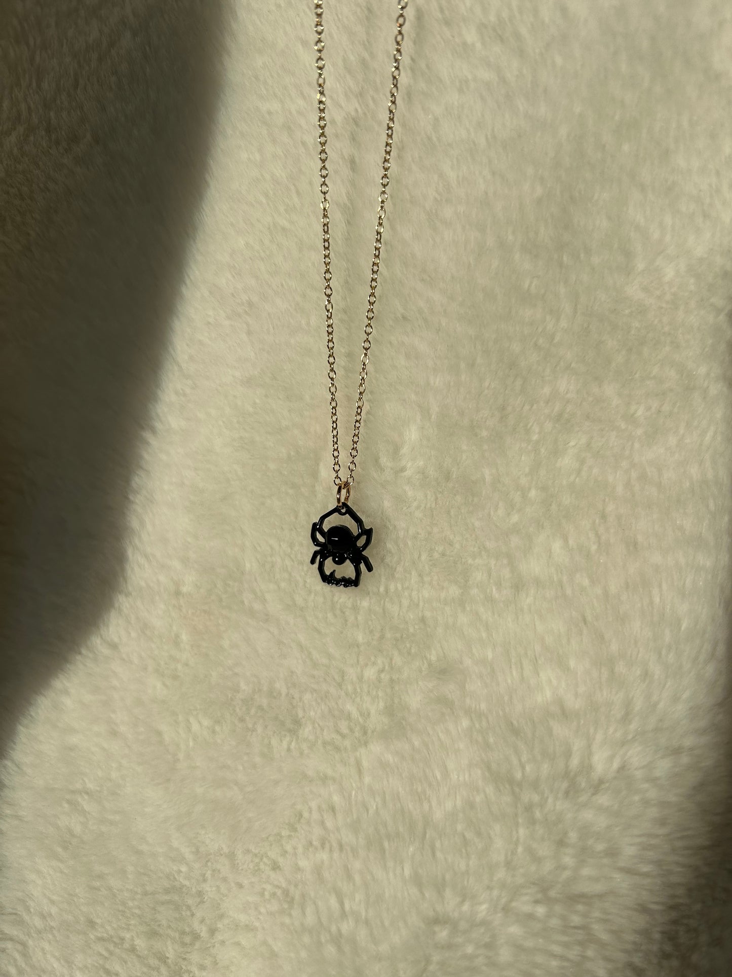 Black boo spider necklace