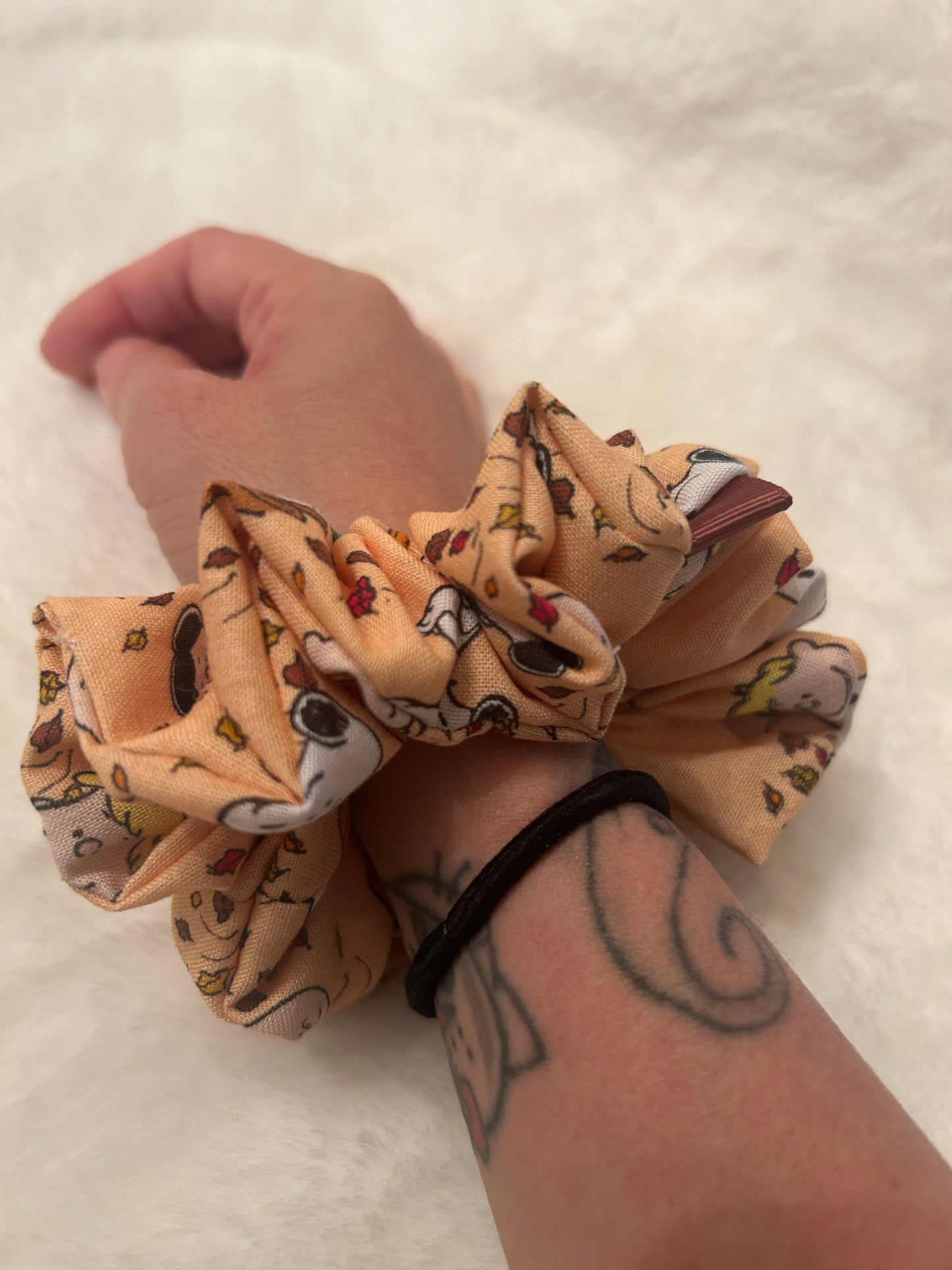 Fall Charlie Brown print scrunchie