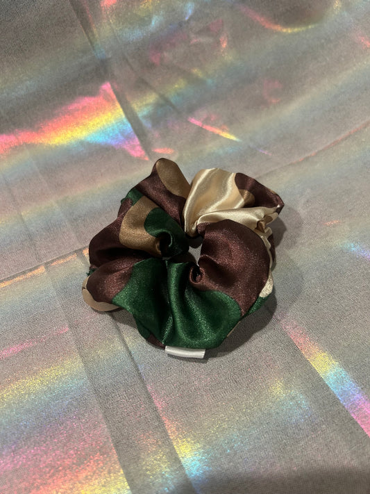 Camo scrunchie