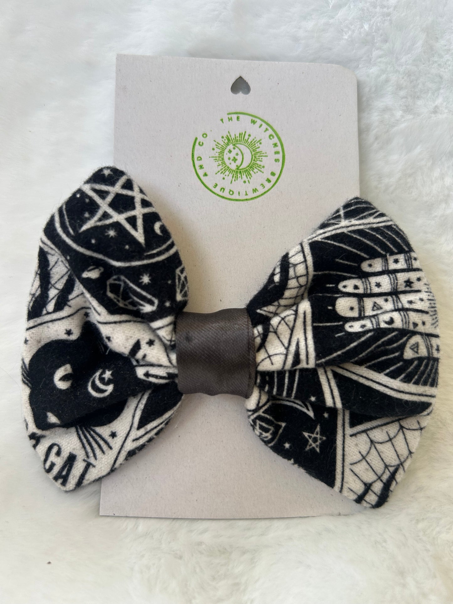 Salem hair bow