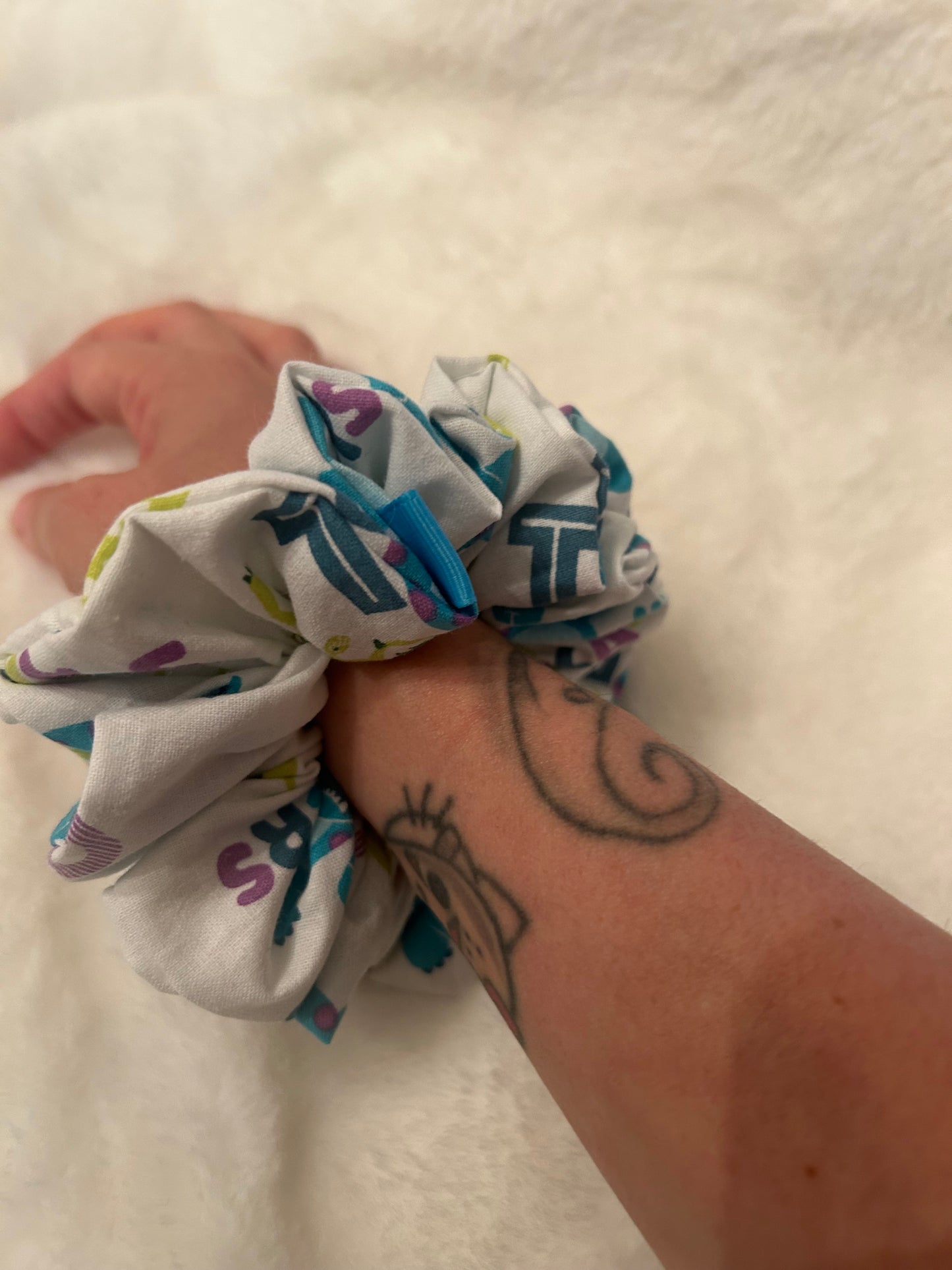 Monsters inc top scarer scrunchie