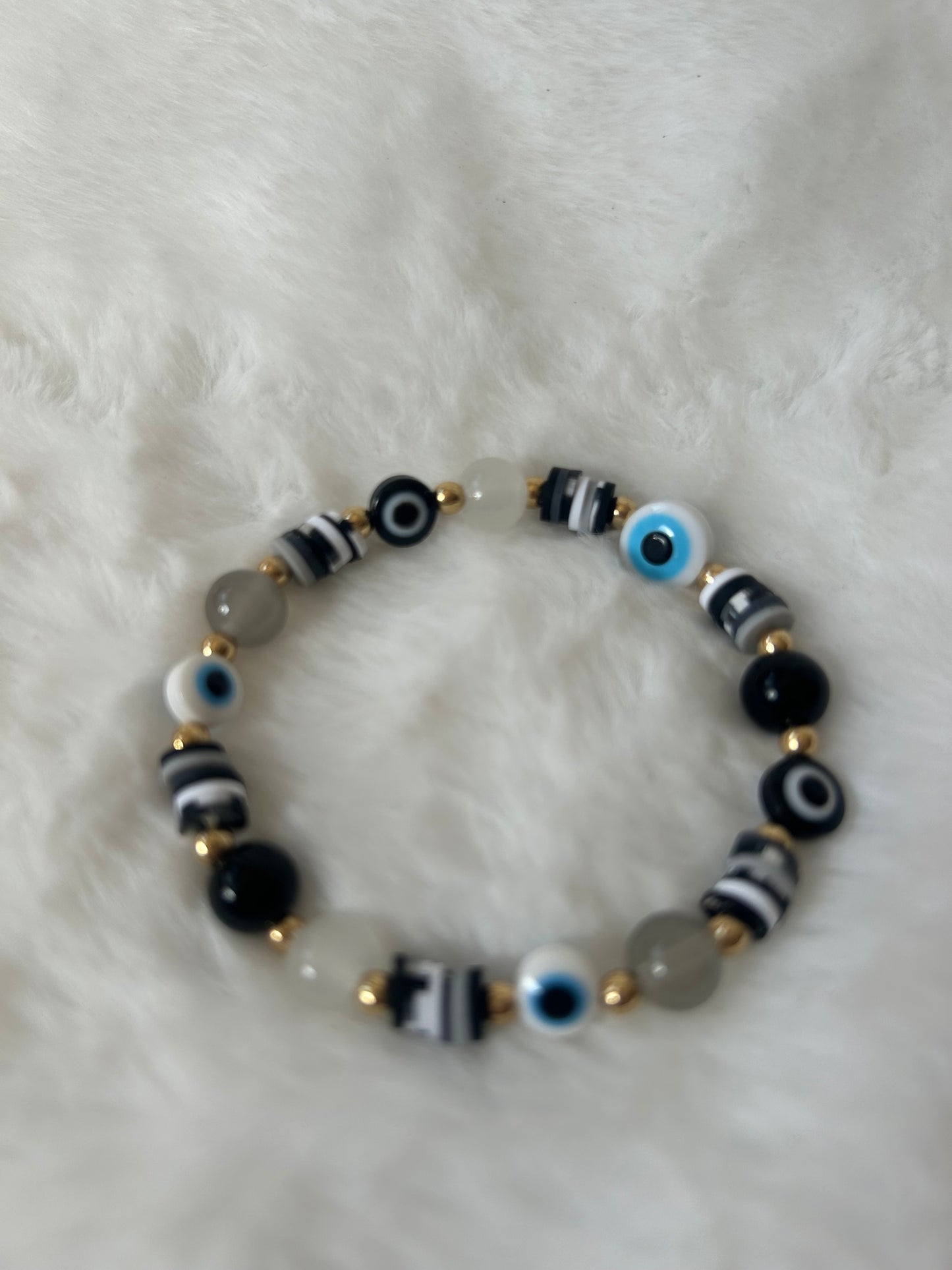 Glass beaded evil eye bracelet