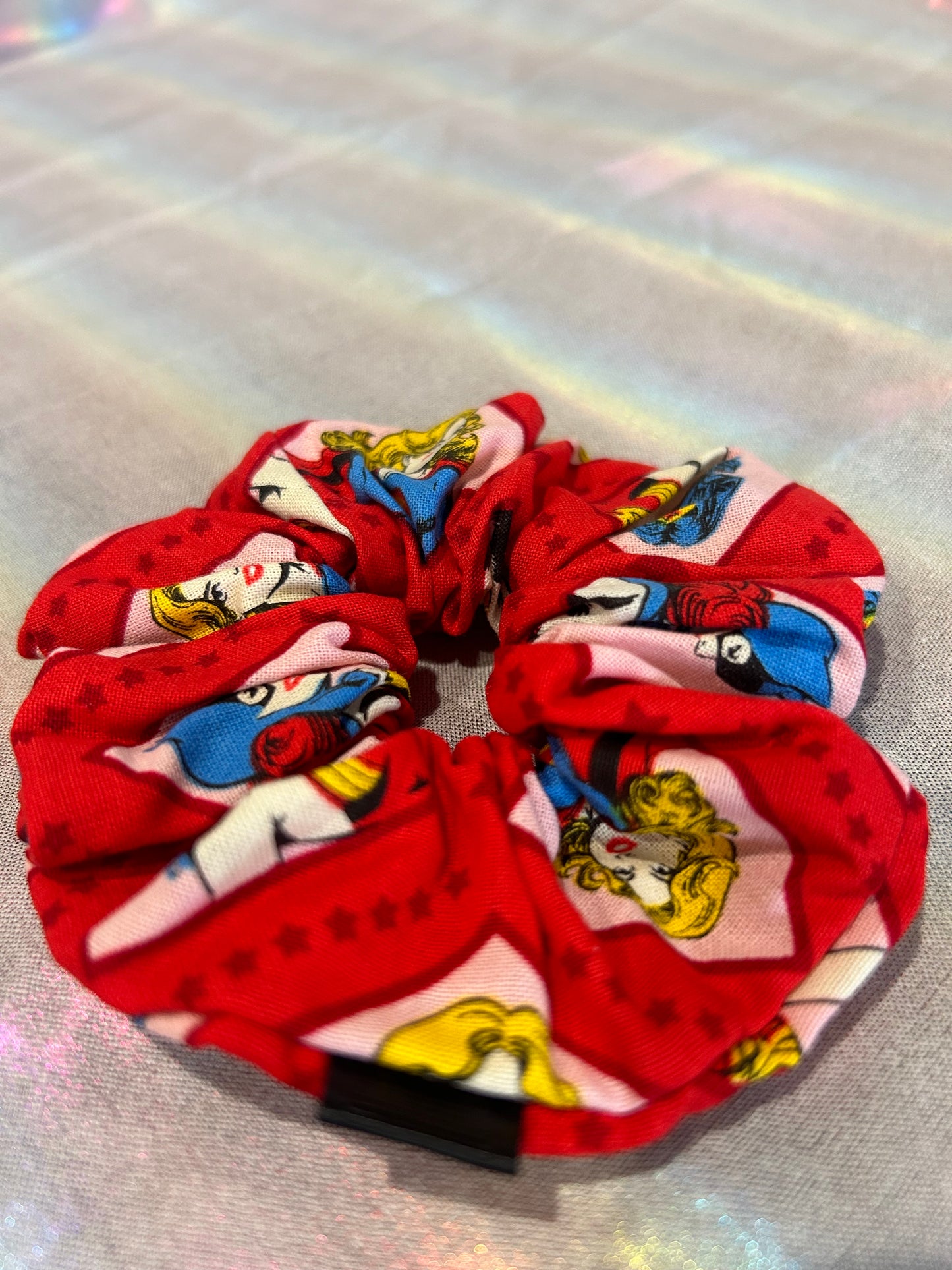 Lady hero scrunchie