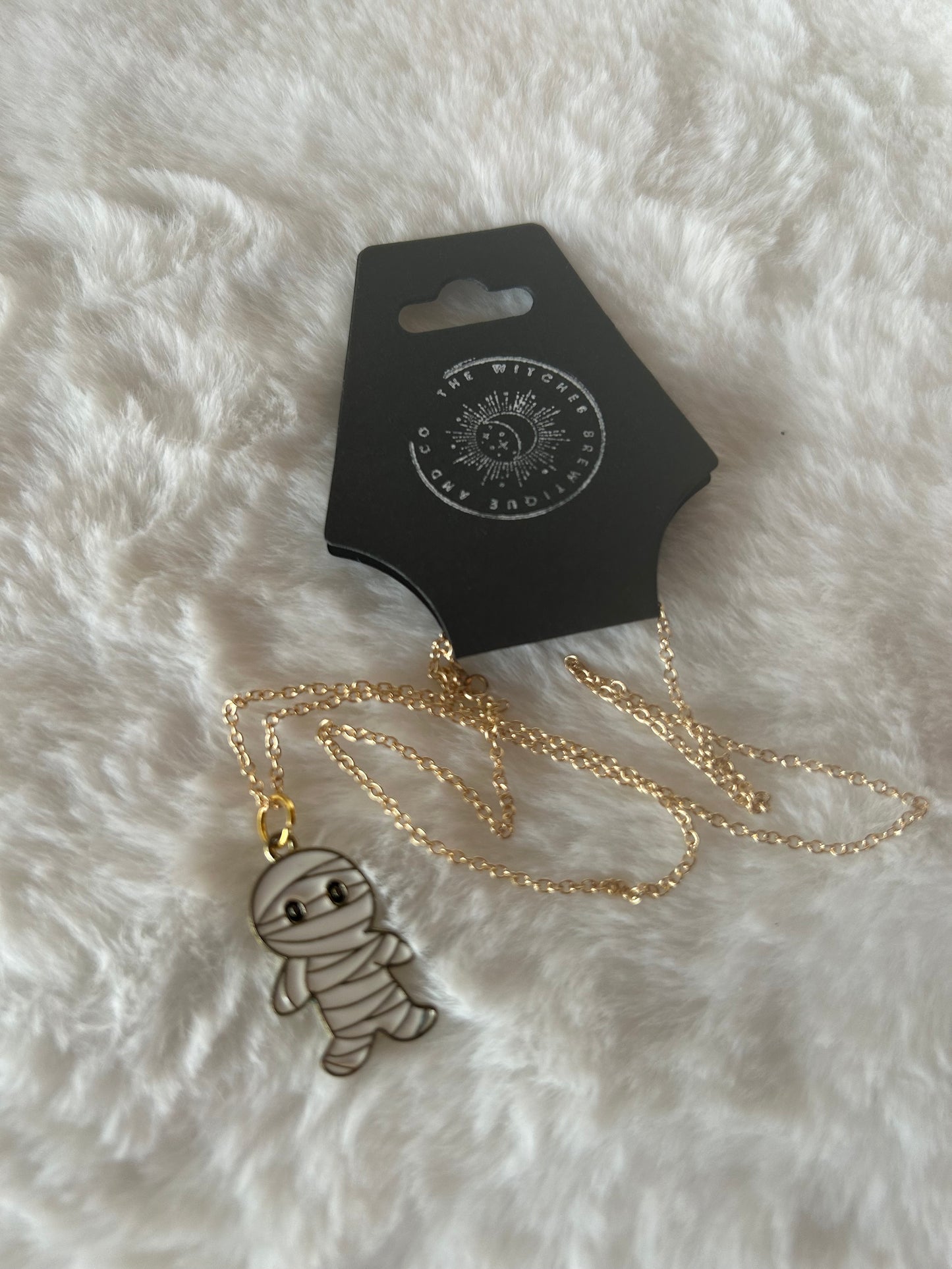 Mummy necklace
